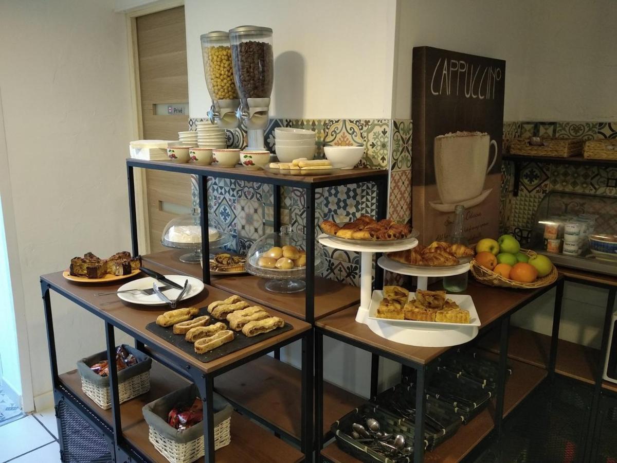 Atoll Hotel Restaurant Fréjus Екстериор снимка