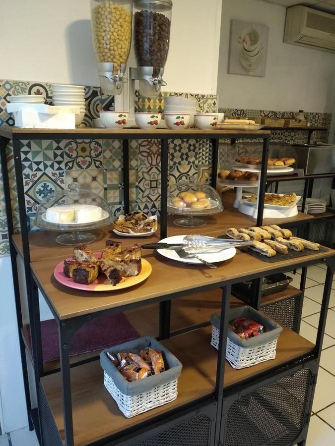 Atoll Hotel Restaurant Fréjus Екстериор снимка